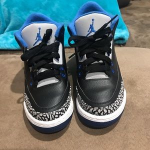 Retro Jordan 3s Cement (2014) kids Sz 5